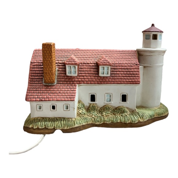 Point Betsie Lighthouse - Michigan By Lefton - Picture 3 of 7